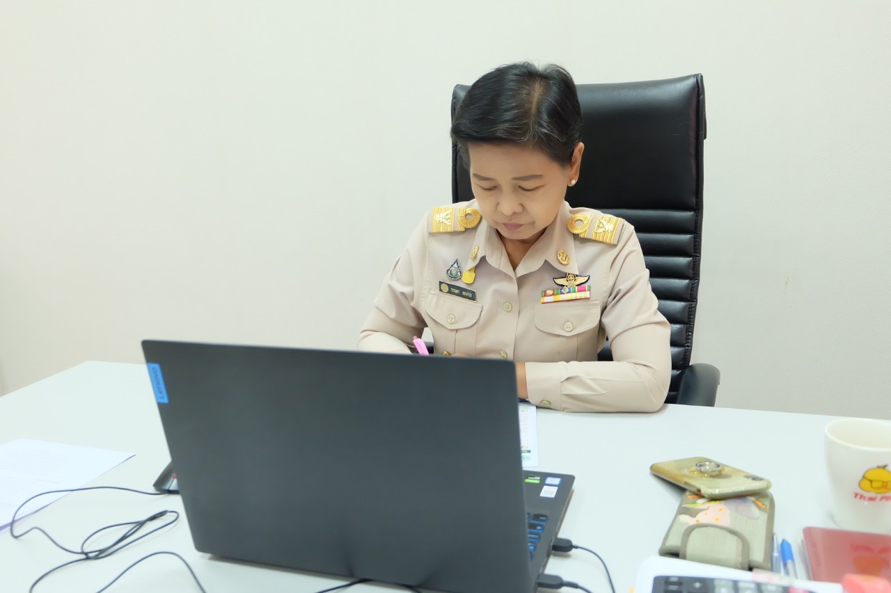 title - ผู้ตรวจราชการกรม ร่วมประชุมตรวจติดตามความก้าวหน้า ผลการดำเนินงานตามแผนการตรวจราชการและการขับเคลื่อนแบบบูรณาการ ในพื้นที่ของผู้ตรวจราชการกระทรวงเกษตรและสหกรณ์ ประจำปีงบประมาณ พ.ศ. 2565 รอบที่ 2 ของจังหวัดนครสวรรค์ ผ่านระบบการประชุมทางไกลออนไลน์ Application Zoom